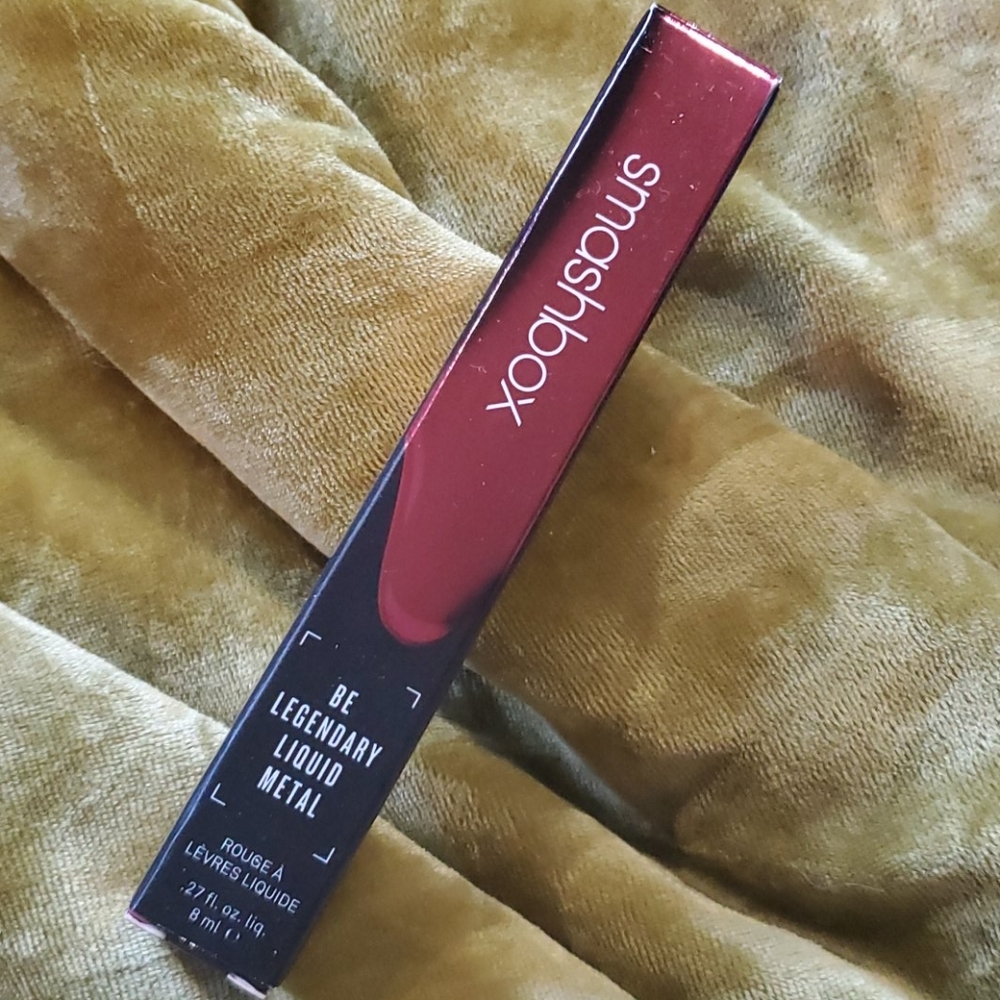 Smashbox Moscow muled metal mouth